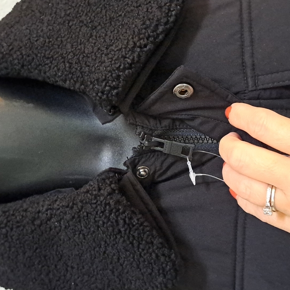 NAUTICA Men's Performance Water Resistant Sherba Puffer coat. Size Large - Picture 4 of 16